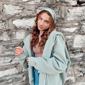 Meet your Posher, Emma